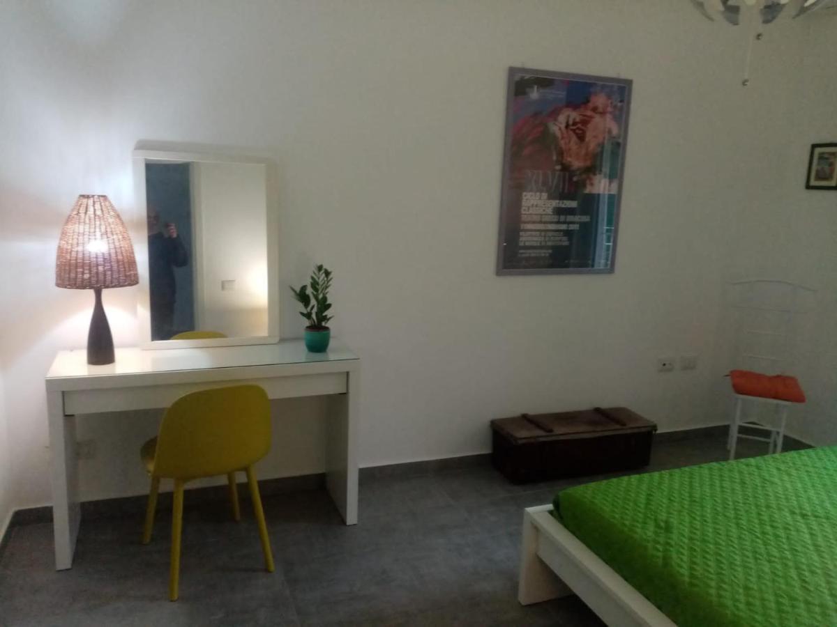 Lo Scorcio Della Neapolis Accogliente Appartamento Pressi Parco Neapolis 시라쿠사 외부 사진