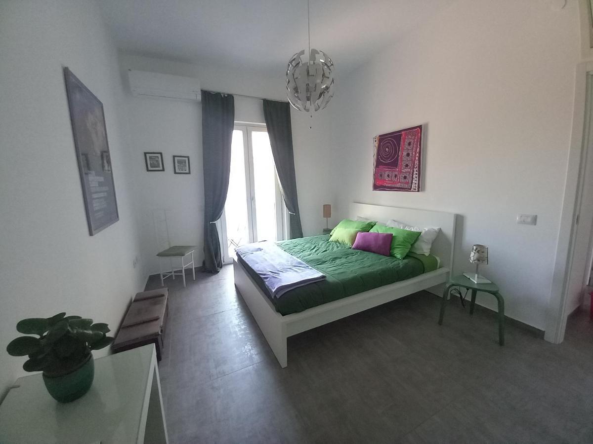 Lo Scorcio Della Neapolis Accogliente Appartamento Pressi Parco Neapolis 시라쿠사 외부 사진
